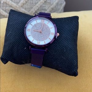 Purple metal chain watch